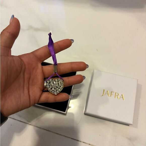 Jafra mom charm #18 - Picture 2 of 5